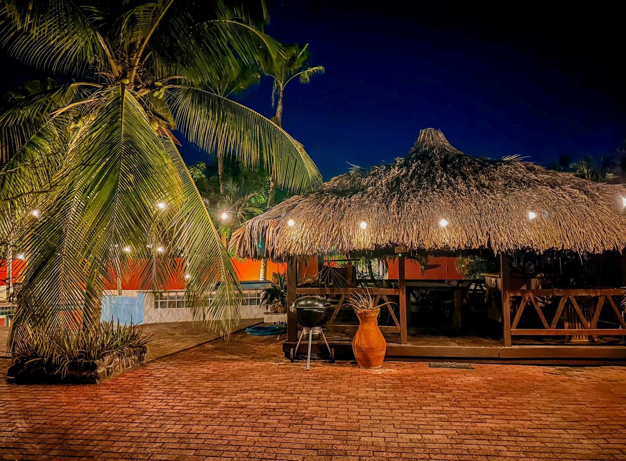 Woodstock Palmresort Curacao Willemstad Exteriör bild